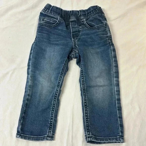 GAP - pull on denim jeans. Size 2 - Picture 1 of 3